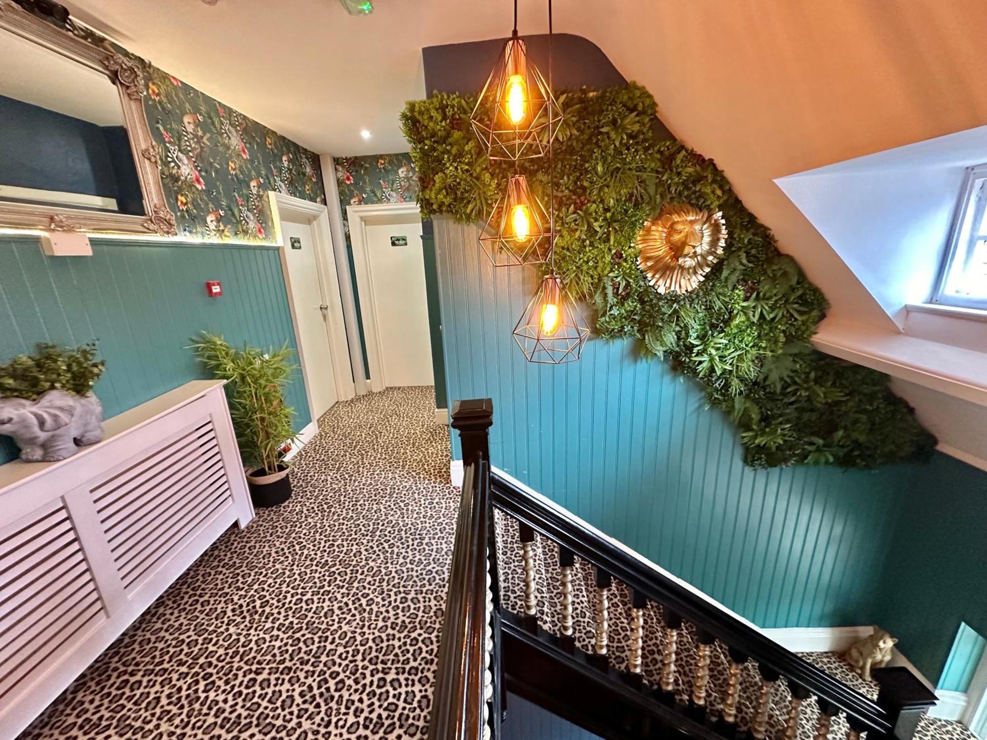 Lemur Lodge - Boutique Apartments - Short Stroll To The Beach Bournemouth Exterior foto